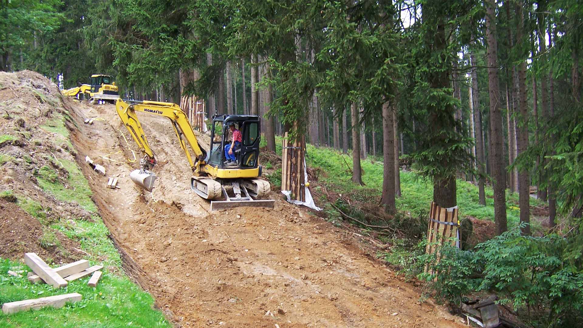 Arbeiten an einem steilen Hang
